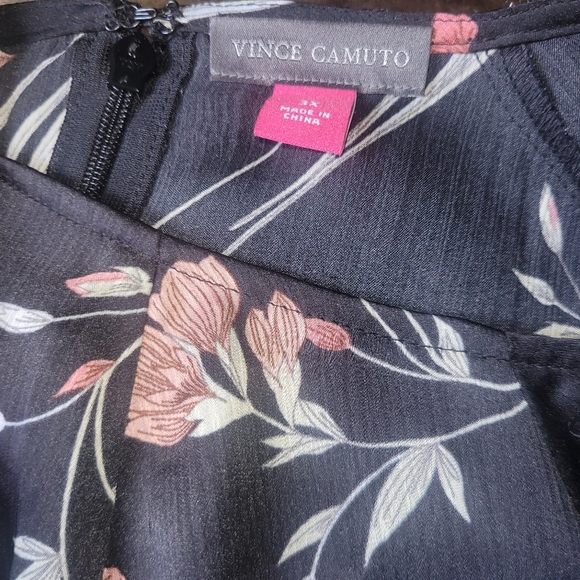 Vince Camuto Black Floral Print Short Sleeve Blouse 3X - Picture 7 of 7